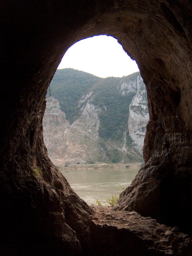 Pestera Gaura cu Musca