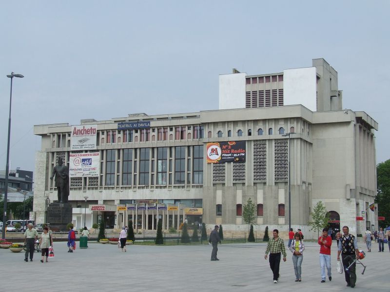 Teatrul „Alexandru Davila”