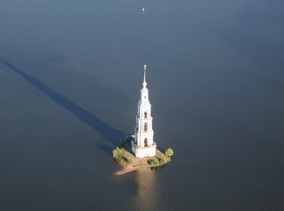 Turnul Mănăstirii Sfântul Nicolae, din Kalyazin, Rusia