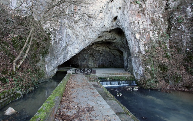 Pestera Petnicas 2