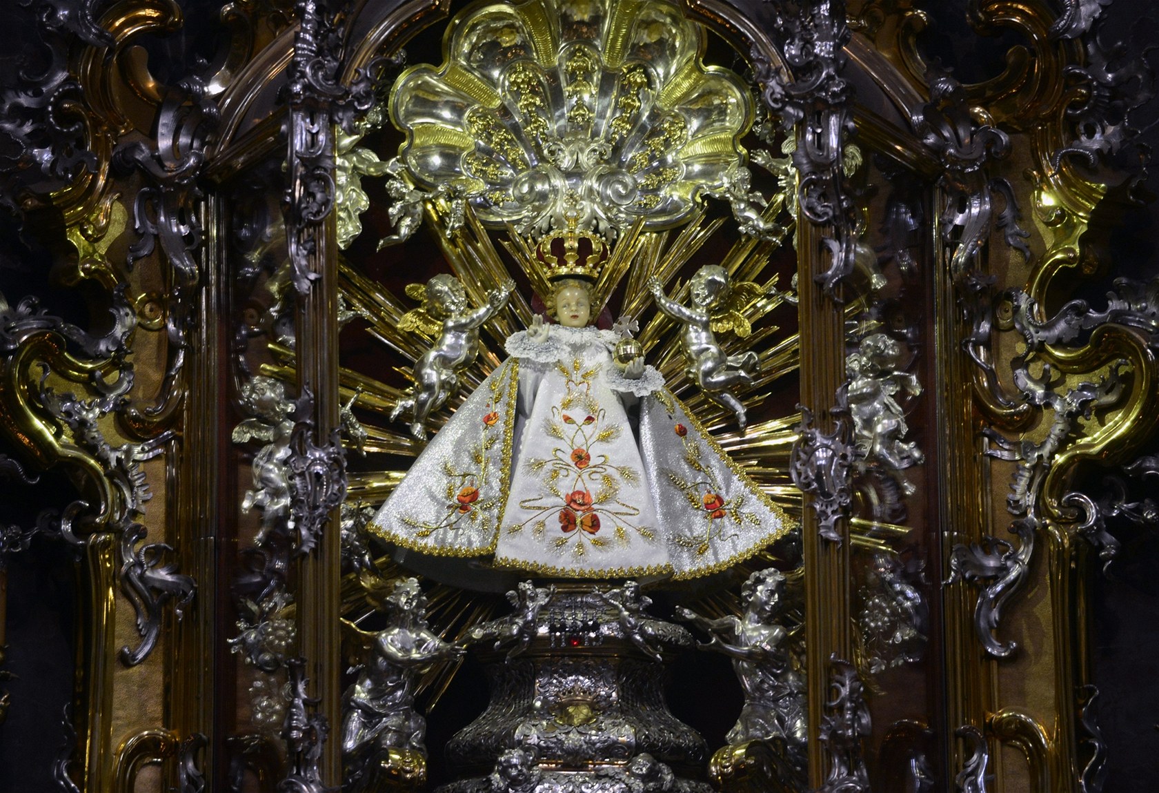 biserica-fecioarei-victorioase