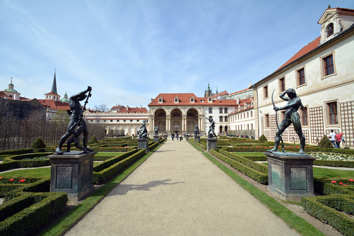 palatul-si-gradinile-wallenstein