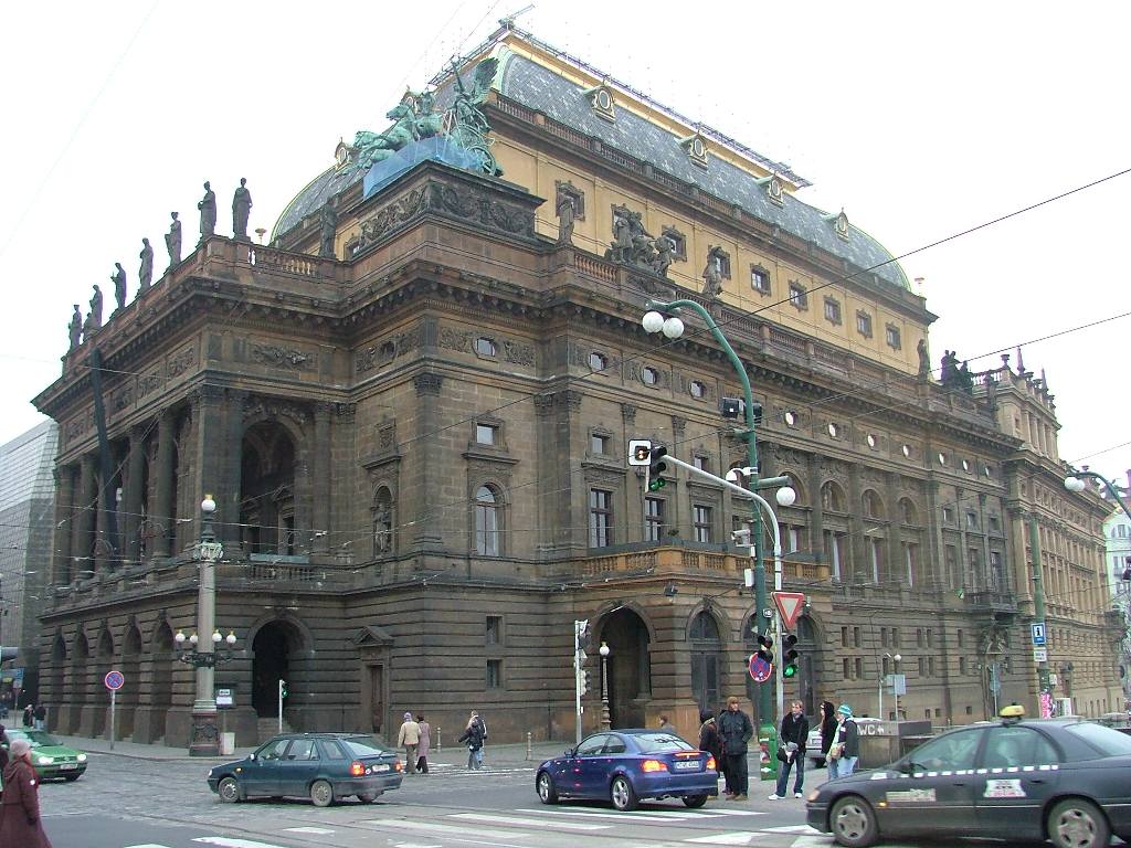 teatrul-national-din-praga